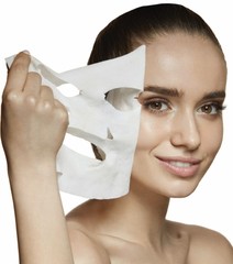 Obnovující procedura: sérum + tkaná maska